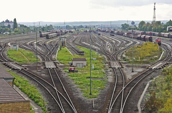 Bahn_Schienennetz_Pixabay-hpgruesen_bearbeitet