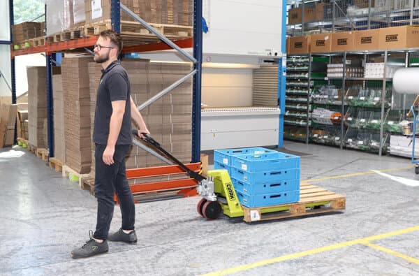 Clark_HPT-Eco_Handhubwagen_Rolli_02_bearbeitet