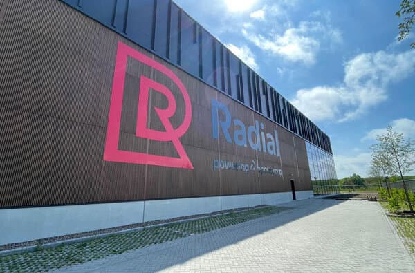 Dematic_Radial_01_bearbeitet