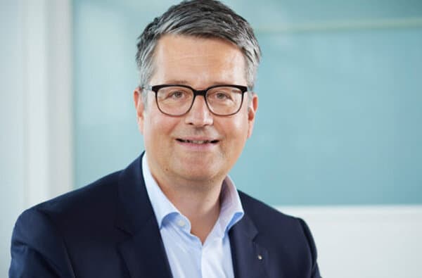 Fastlog-AG_Uli-Walt_bearbeitet