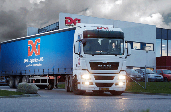 Rhenus-Warehousing-Lkw_bearbeitet