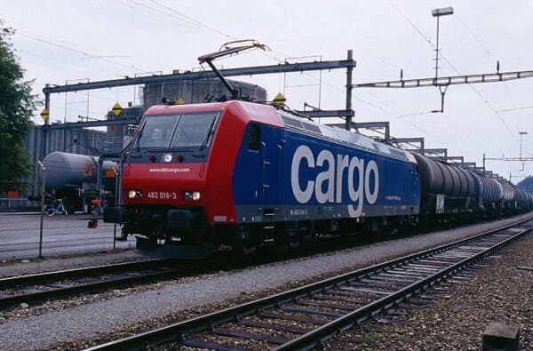 SBB-Cargo_Gueterzug_Schweiz_bearbeitet