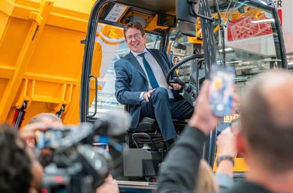 Transport-CH_BR-Albert-Roesti-Arbor_bearbeitet