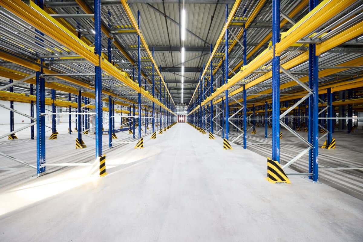 Denner nimmt neue Frische-Verteilzentrale in Betrieb