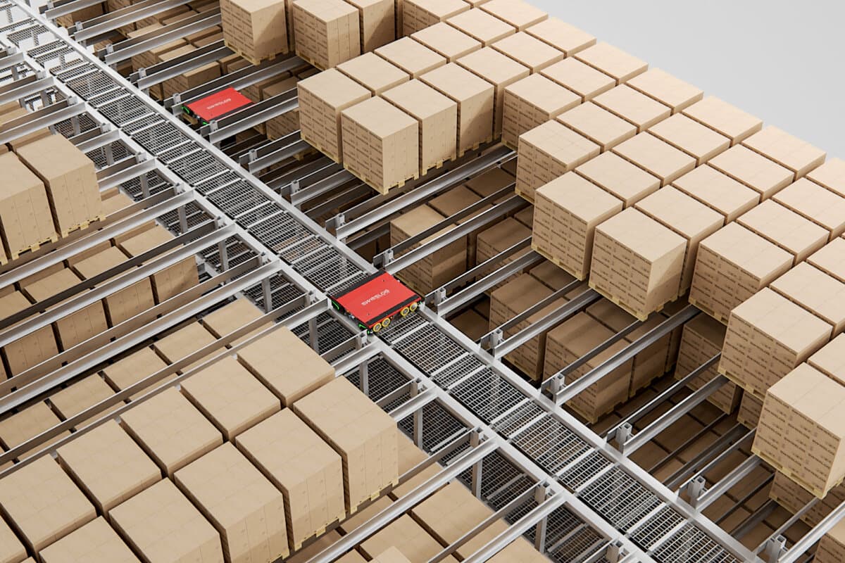 Swisslog: neuer Shuttle für hochverdichtete Palettenlagerung