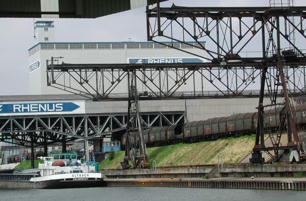 Basel_Rheinhafen_Foto-LOGISTIK_bearbeitet