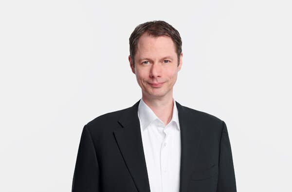 Dachser_Hans-Peter-Trachsler-_Breitformat_bearbeitet