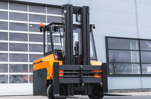 Hubtex-E-Gegengewichtsstapler-Flux-45_01_bearbeitet