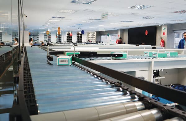 Interroll_Foerdertechnikanlage-Sao-Paulo_bearbeitet