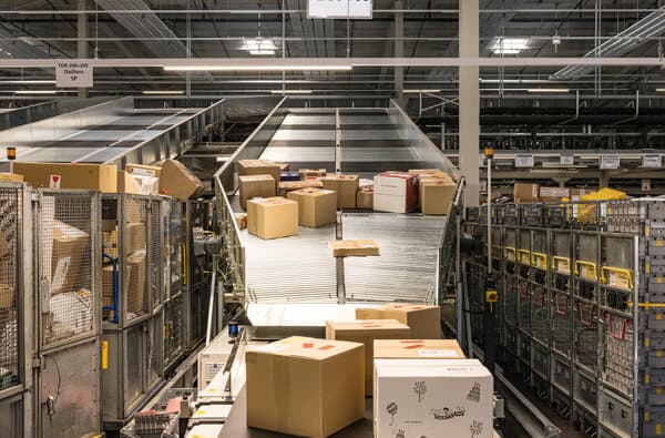 Schweizerische-Post_Paketzentrum-Untervaz-GR_08_bearbeitet