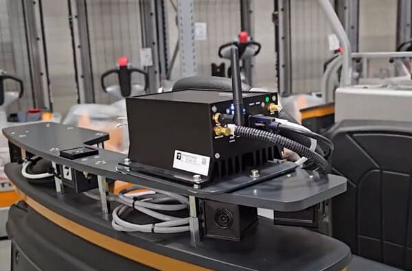 Still_Sevensense_Alphasense_Robotik-Stapler_bearbeitet