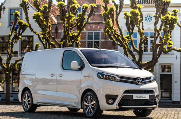 Toyota_PROACE_Electric_12_bearbeitet