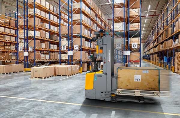 Jungheinrich_Titelstory-04-2025_Bild-02_bearbeitet