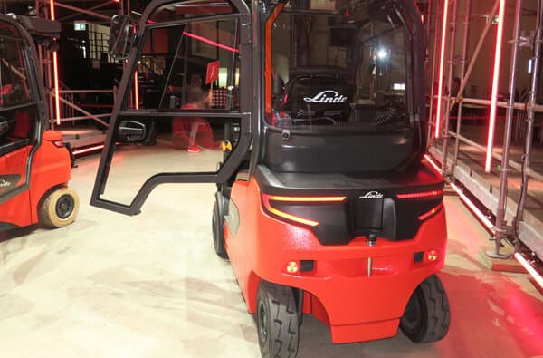 Linde-MH_Stapler-Aschaffenburg_Bild-Altermatt_bearbeitet