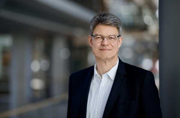 Logistics-Hall-of-Fame_Schnieder-Bundesregierung-Tobias-Koch_bearbeitet