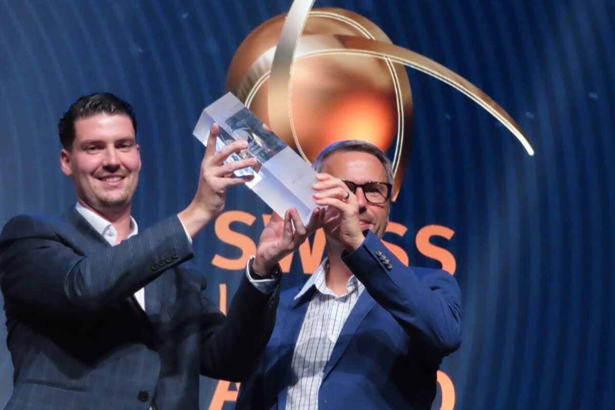 Philipp Juchli Adrian Pfister Swiss Logistics Award 2026 Klinik Seeschau Schweizerische Post