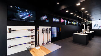 Dyson Store mit coolem Beauty Lab