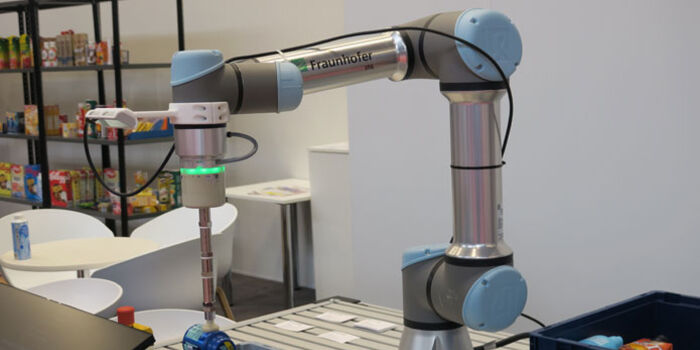 Fraunhofer IPA: Seminar «Roboter im Warenlager»